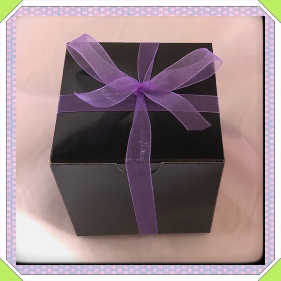 🆕✅ GOLD RHINESTONE LUCKY ELEPHANT NECKLACE - Picture 3 of 4